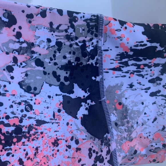 ‼️SOLD‼️NWOT Fabletics yoga leggings - Picture 6 of 7